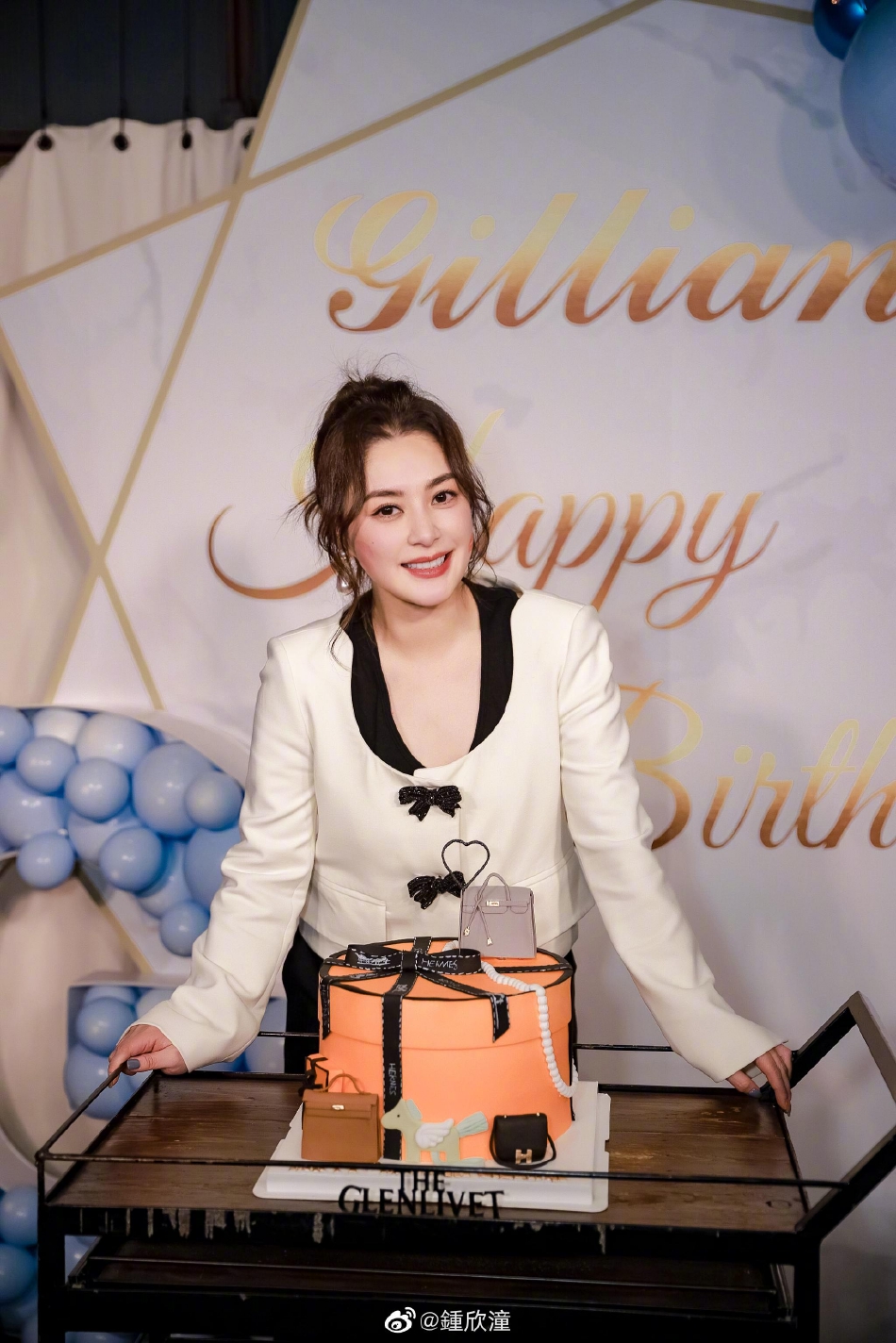 组图：阿娇晒图庆生 阿Sa容祖儿Selina郑希怡霍汶希亮相生日聚会_0