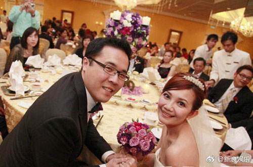 [奇趣网]梁静茹承认与老公赵元同离婚 男方上月曾公开否认劈腿