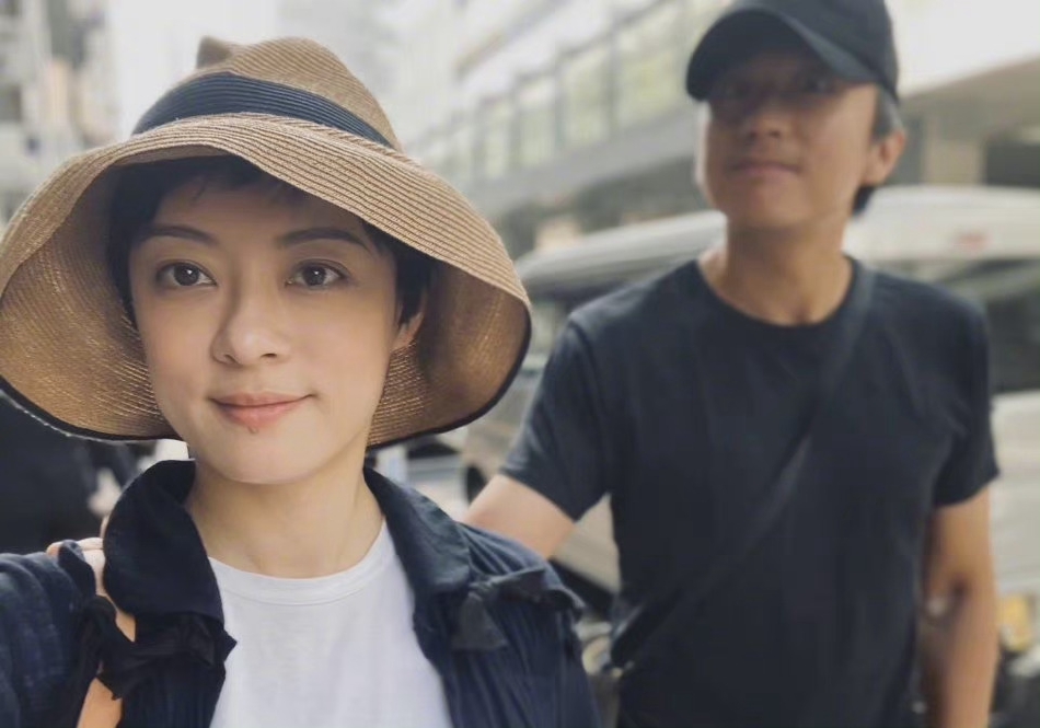 组图：邓超晒照庆祝结婚十一周年 孙俪感慨是怎么熬过来的_5