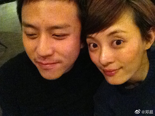 组图：邓超晒照庆祝结婚十一周年 孙俪感慨是怎么熬过来的