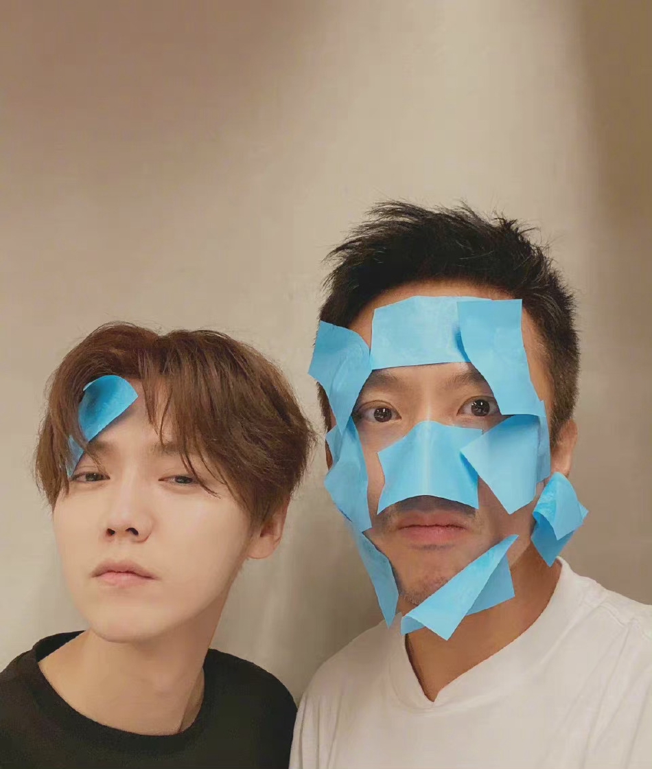 组图：老邓头生日快乐！鹿晗晒邓超春晚表情包为他庆生_4