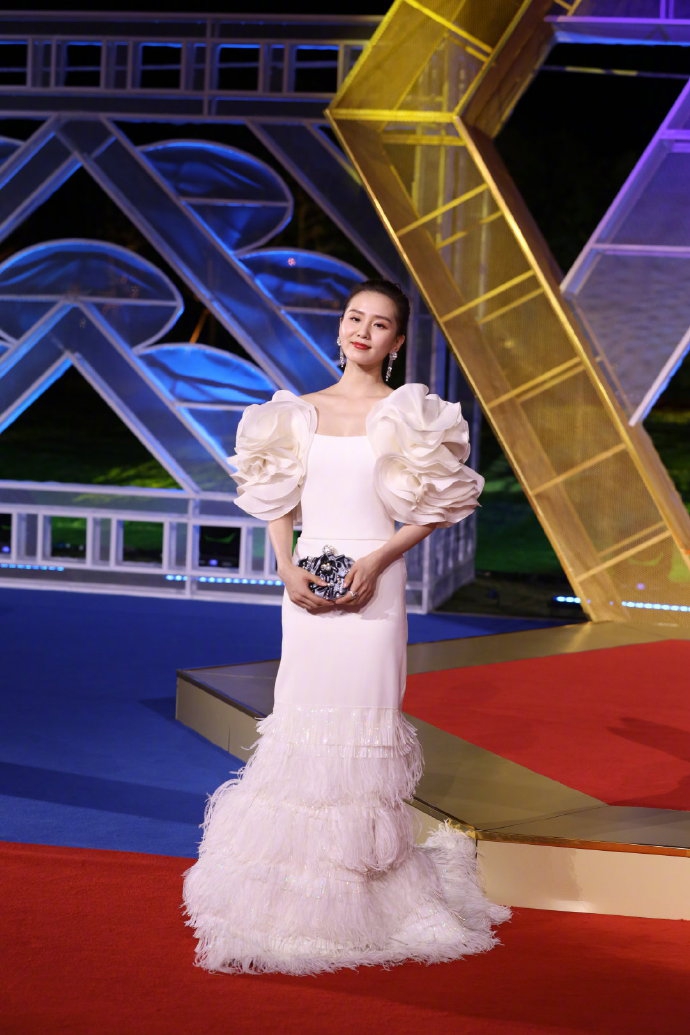 [奇趣网]回忆杀！《仙剑3》胡歌霍建华刘诗诗袁弘金鸡奖同框