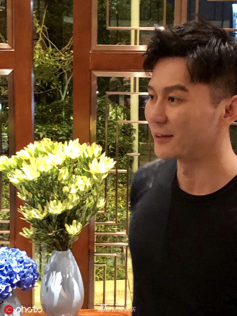 李晨