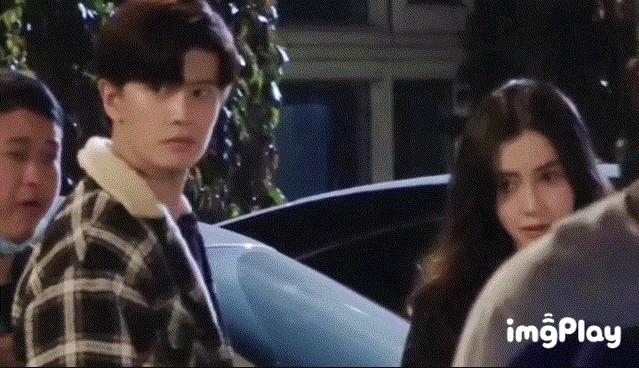 组图:任嘉伦Angelababy《暮色心约》同框路透男帅女美颜值高第2张图片 组图:任嘉伦Angelababy《暮色心约》同框路透男帅女美颜值高第2张图片