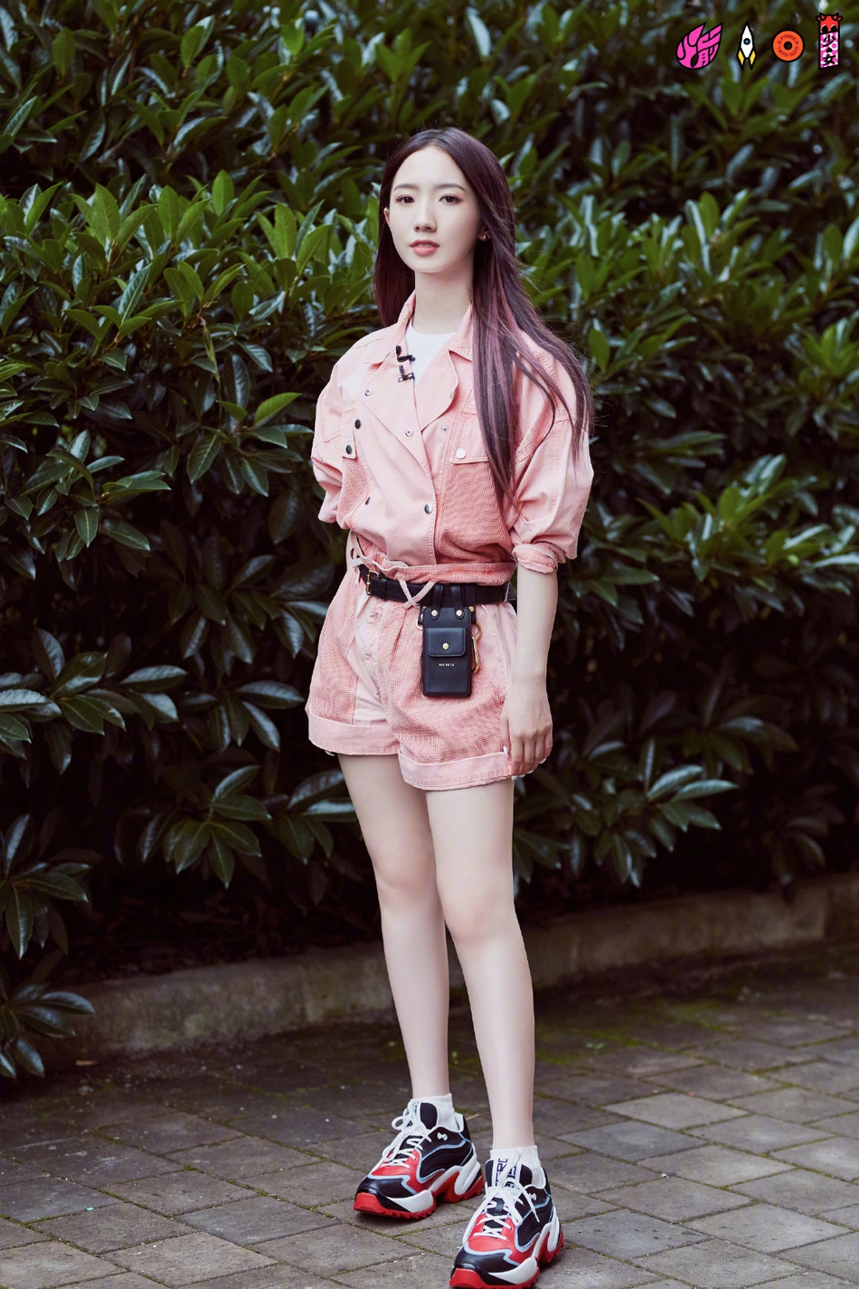 娜扎孟美岐等5名小花撞衫 各有风姿谁能艳压群芳？