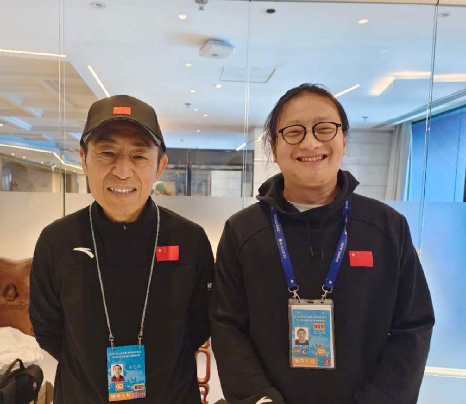 组图：《狙击手》连日逆袭 网友呼吁给张艺谋补张电影票_1
