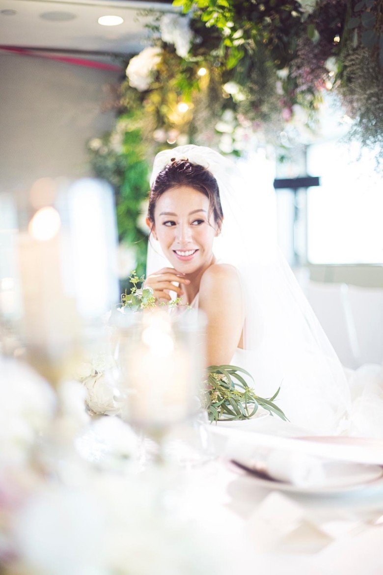 佘诗曼婚纱照_佘诗曼性感(3)