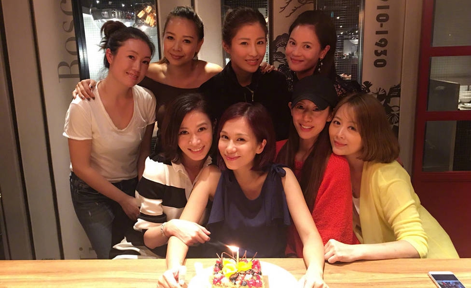 组图：梁家树爱女梁靖琪结婚 古天乐欧阳震华等众星到场祝贺