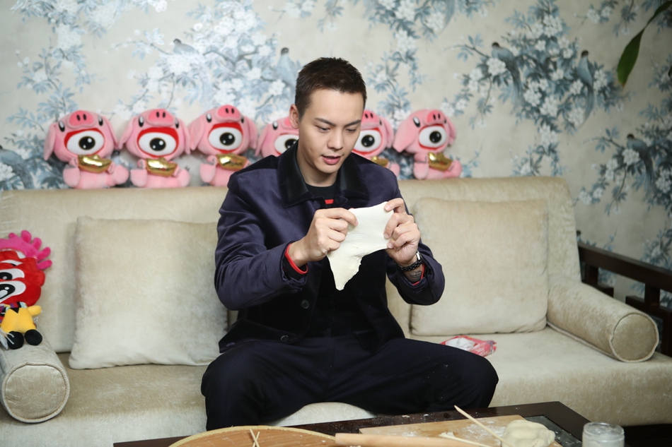 德约科维奇模仿-乐鱼app(leyu)官方网站-乐鱼官网