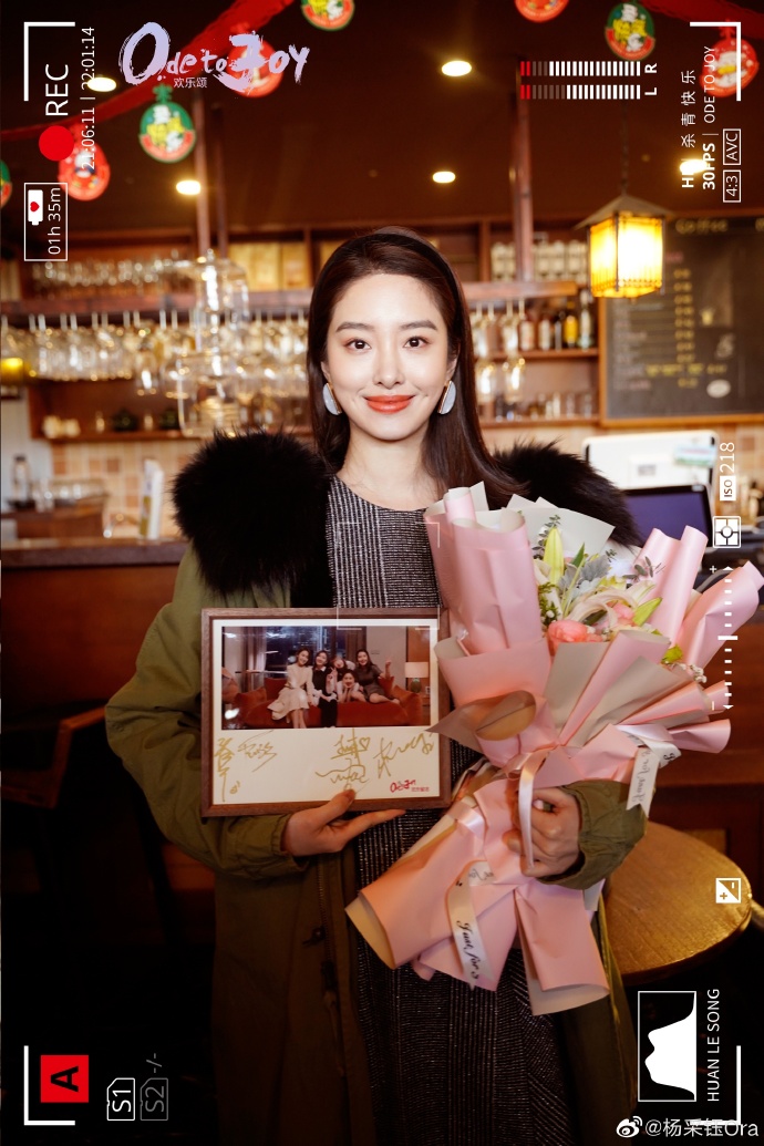 组图：《欢乐颂3》宣布正式杀青 22楼“五美”合照释出_5
