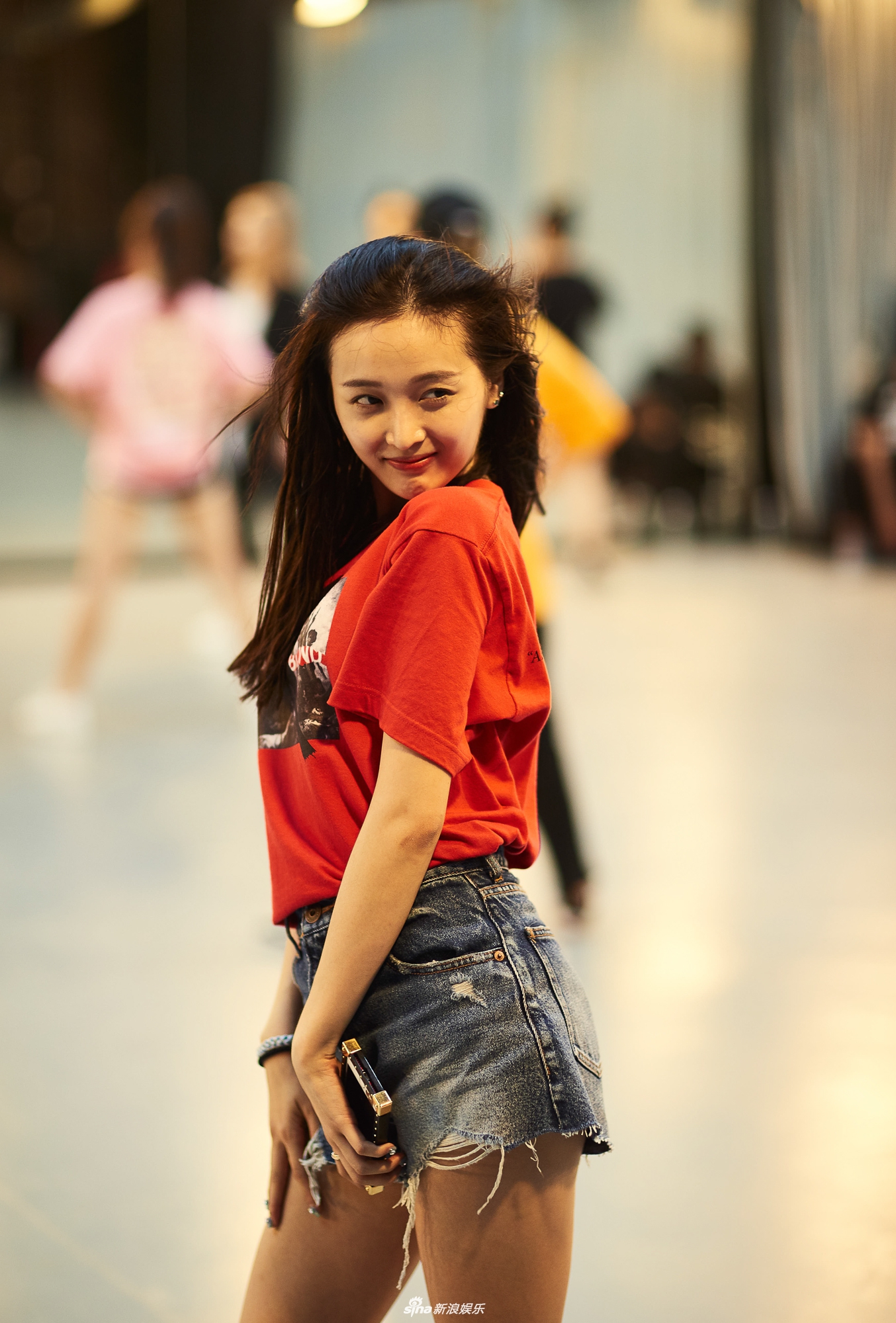 火箭:跟访组图表情!吴宣仪练舞满头大汗尴尬脱霸气回复少女女生包图片