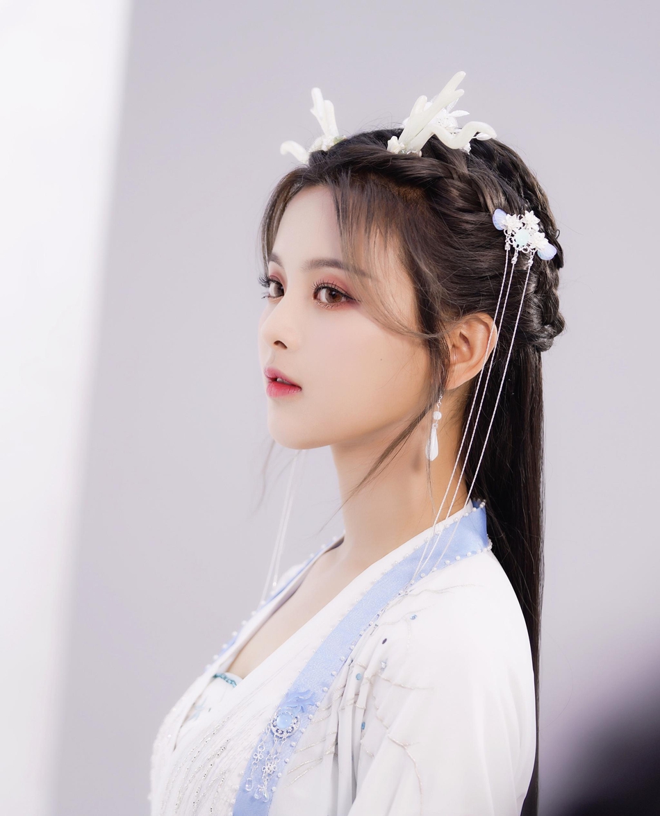 小龙女是什么颜色的龙 6d22-hxhyium1823544.jpg