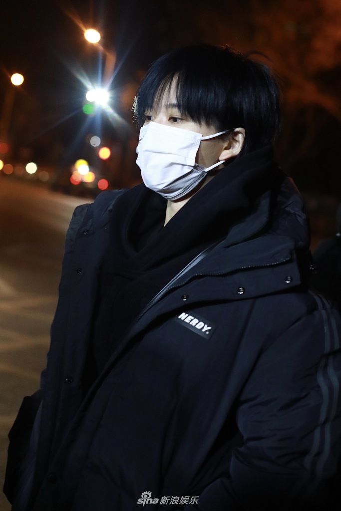 任嘉伦现身央视春晚彩排（图）