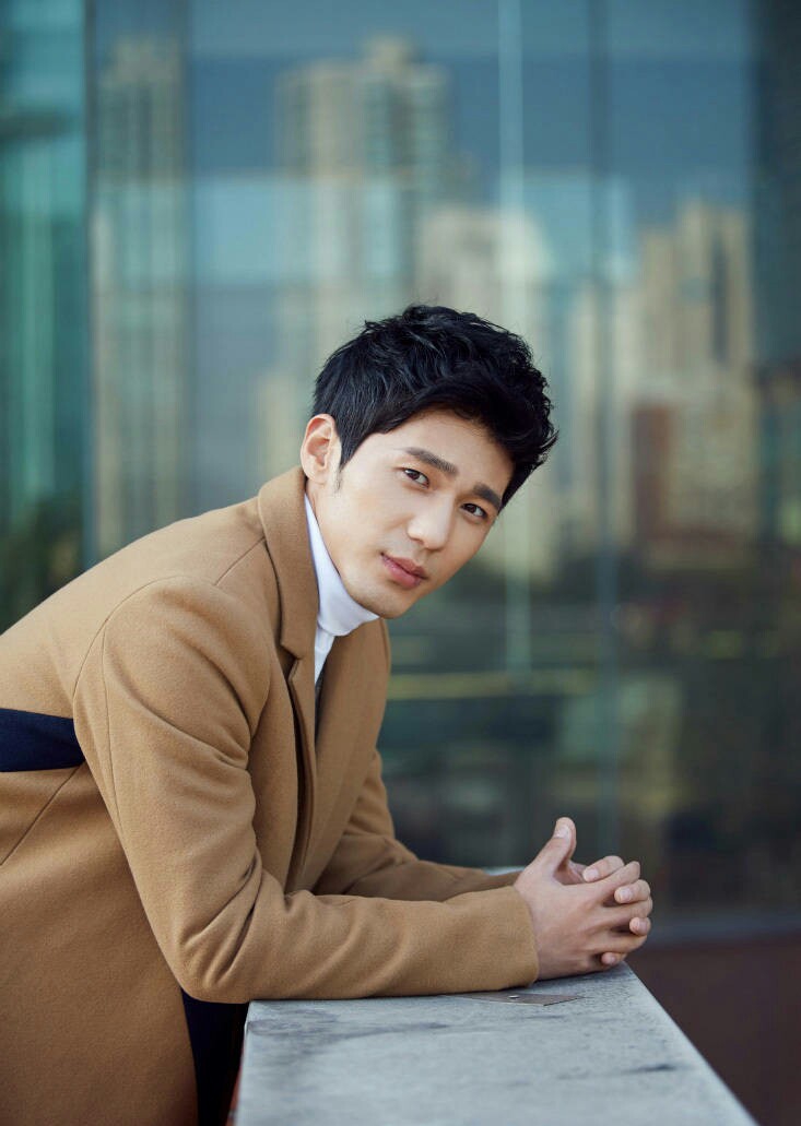 . 7月5日晚,白宇空降微博粉丝群大方示爱,图片