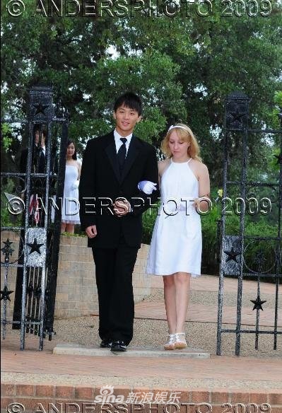 怎么上外国高中 c123-khxeamv7837780.jpg