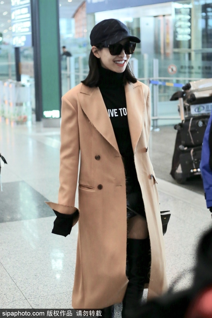 风衣长筒靴_和平精英黄金风衣图片(3)