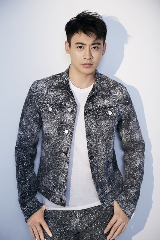组图:演员刘凯最新写真尽显型男范儿