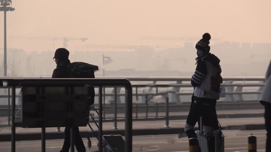 【奇趣网】撒贝宁结婚三年多低调甜蜜 外籍妻子诞下混血龙凤胎