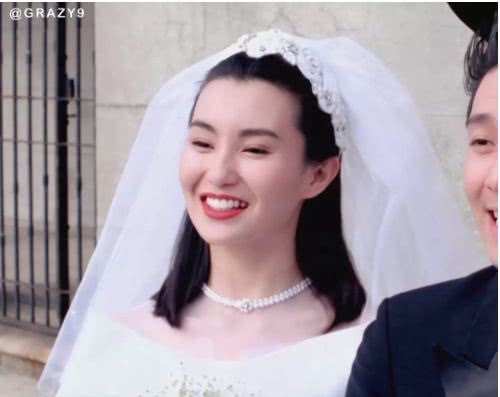 红婚纱av_婚纱情侣头像(3)