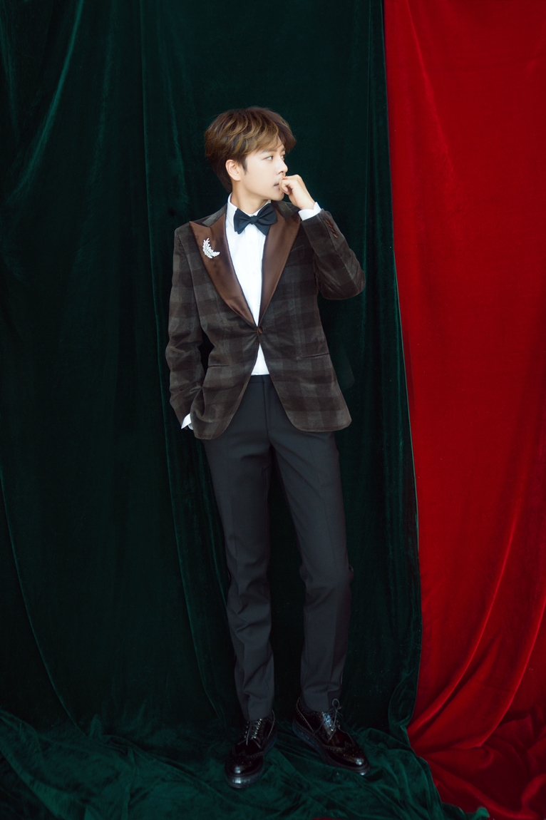 什么叫正装出席 xY1H-fypsqka8386886.jpg