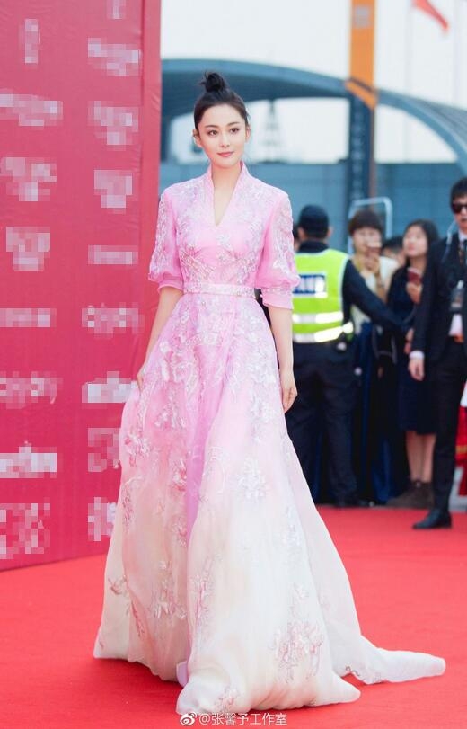 张馨予工作室的微博图片