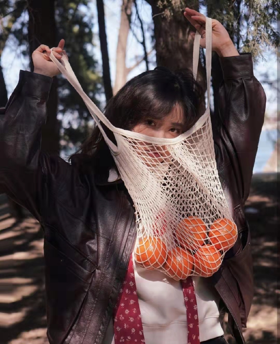 组图：苏翊鸣点赞沈月森系写真 网友兴奋称“双厨狂喜”_4