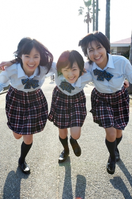 组图：生田绘梨花毕业纪念册先行公开 温泉浴衣笑容迷人_4