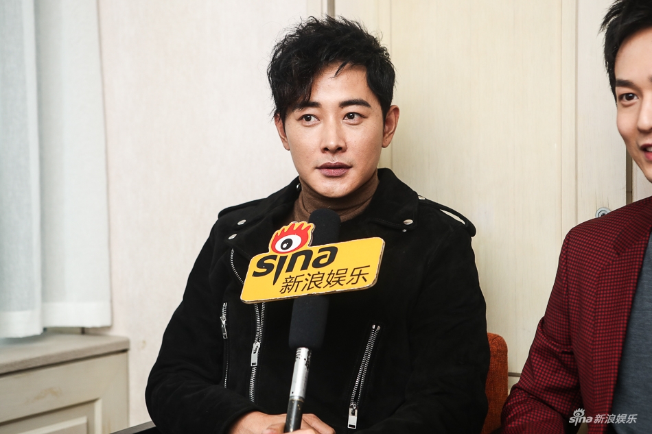 紧密的行程中,新浪娱乐也抓空和罗晋以及电影另外一个男主——辛鹏来