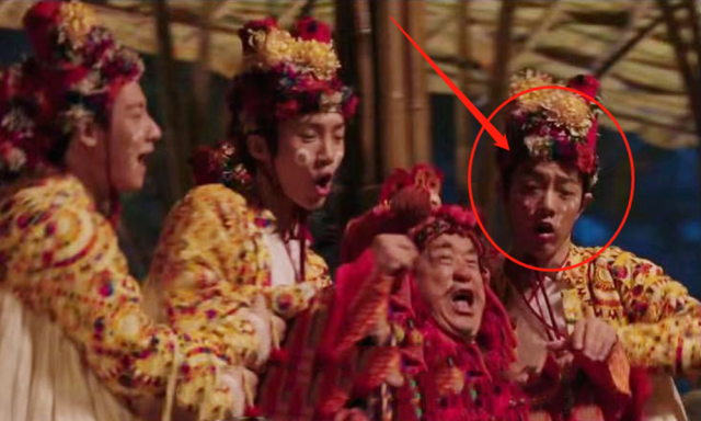 肖战《捉妖记2》群演画面曝光 欢乐跳舞没有台词