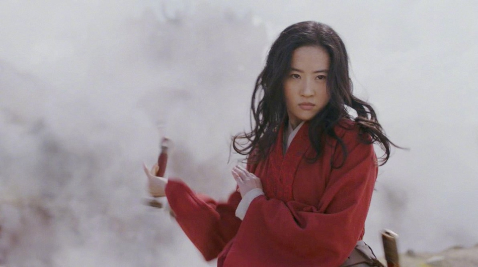 期待！《花木兰》刘亦菲“额黄妆“抢镜 打斗戏英姿飒爽