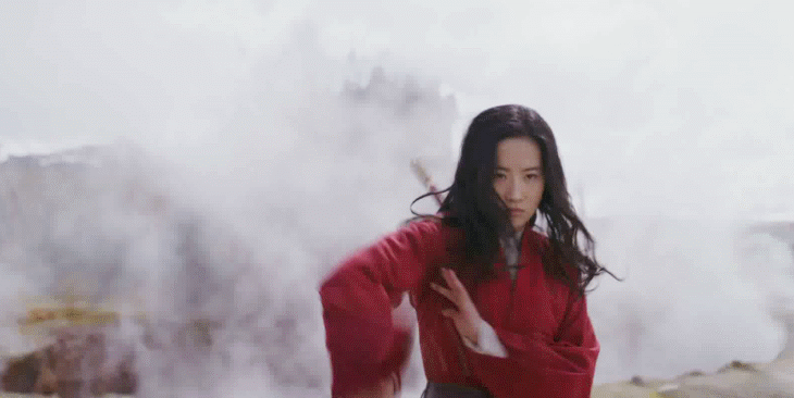 期待！《花木兰》刘亦菲“额黄妆“抢镜 打斗戏英姿飒爽