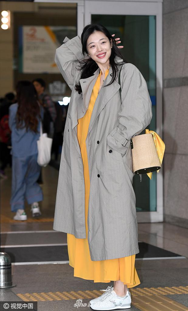 崔雪莉风衣_崔雪莉性感(2)