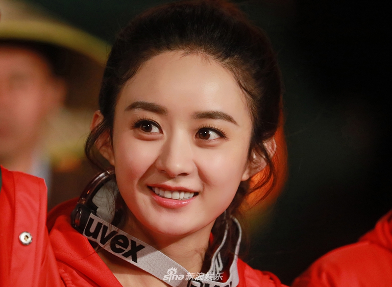 一向以"赵地址"美女示人的赵丽颖惨被"小刀",被任达华吴磊纷纷吐槽"的插刀大性感图片下载迅雷下载形象迅雷图片