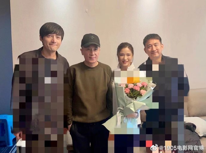 组图:胡歌《不虚此行》片场照新片合作黄磊龚蓓苾第1张图片 组图:胡歌《不虚此行》片场照新片合作黄磊龚蓓苾第1张图片