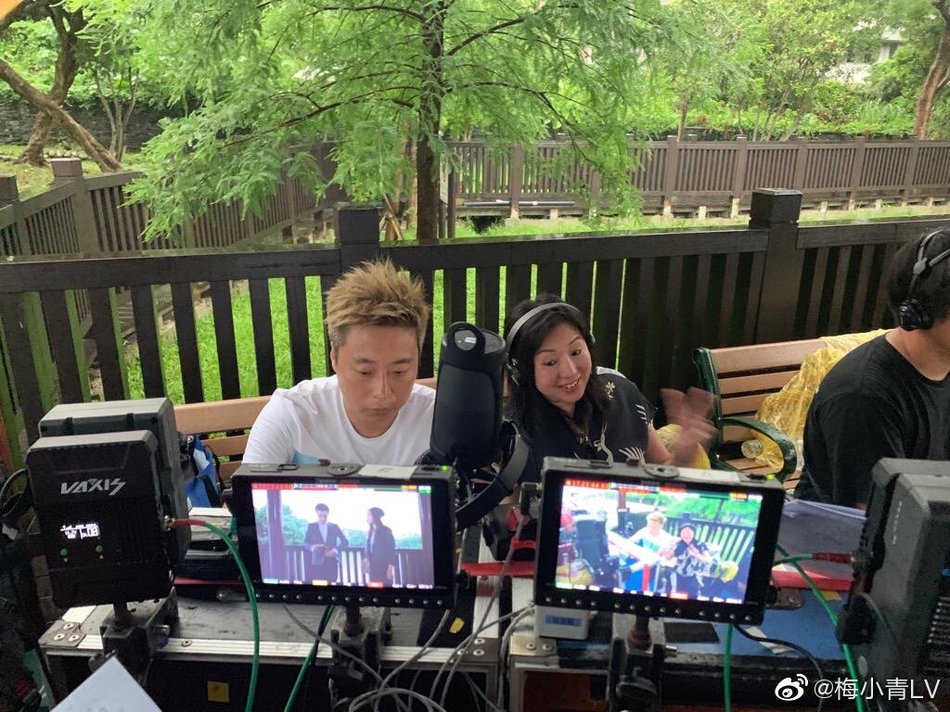 组图：监制梅小青晒《法证4》补拍杀青照 黄浩然汤洛雯现身