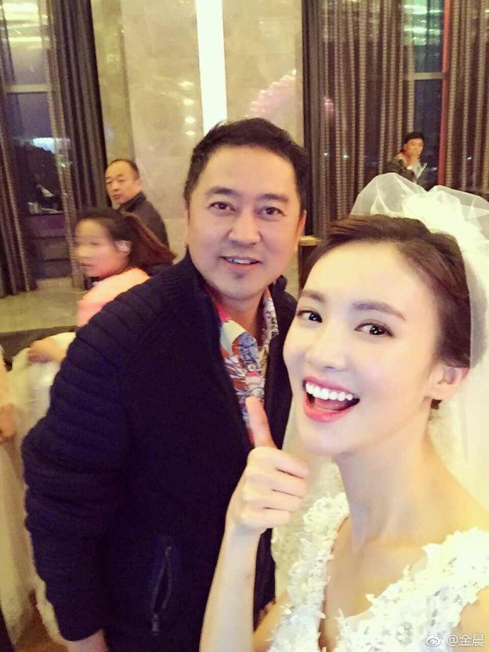 金晨婚纱_金晨性感(2)