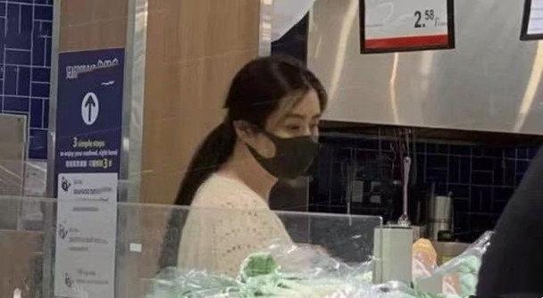 组图：王祖贤55岁生日素颜出镜获赞 许愿疫情早日平息幸福安康_4