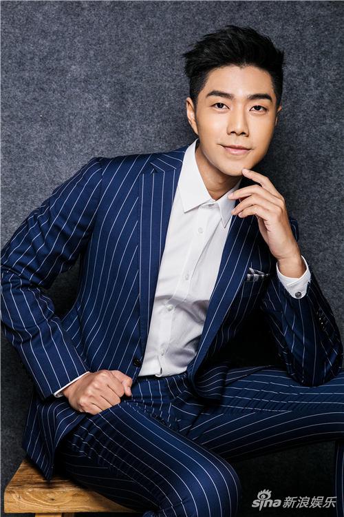 袁成杰写真大片 睿智儒雅显绅士品格