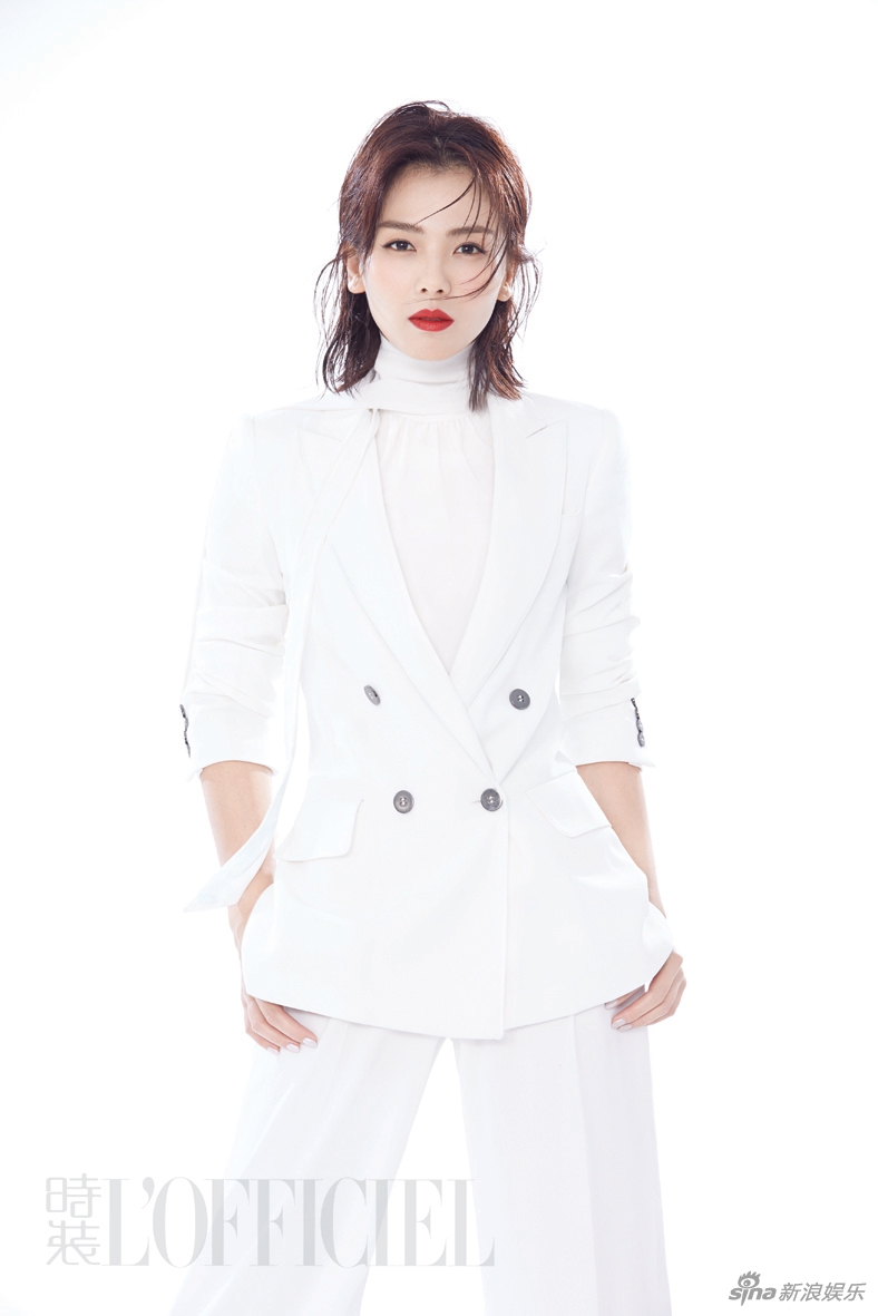 刘涛击剑帅气温婉两相宜 飒爽红唇演绎都市摩登新女幸 风格偶像 图5