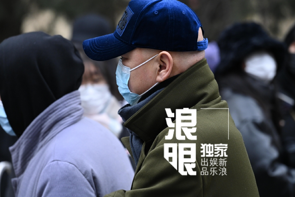 组图：2022央视春晚第一次联排 李宇春王源朱一龙等寒风中现身_61