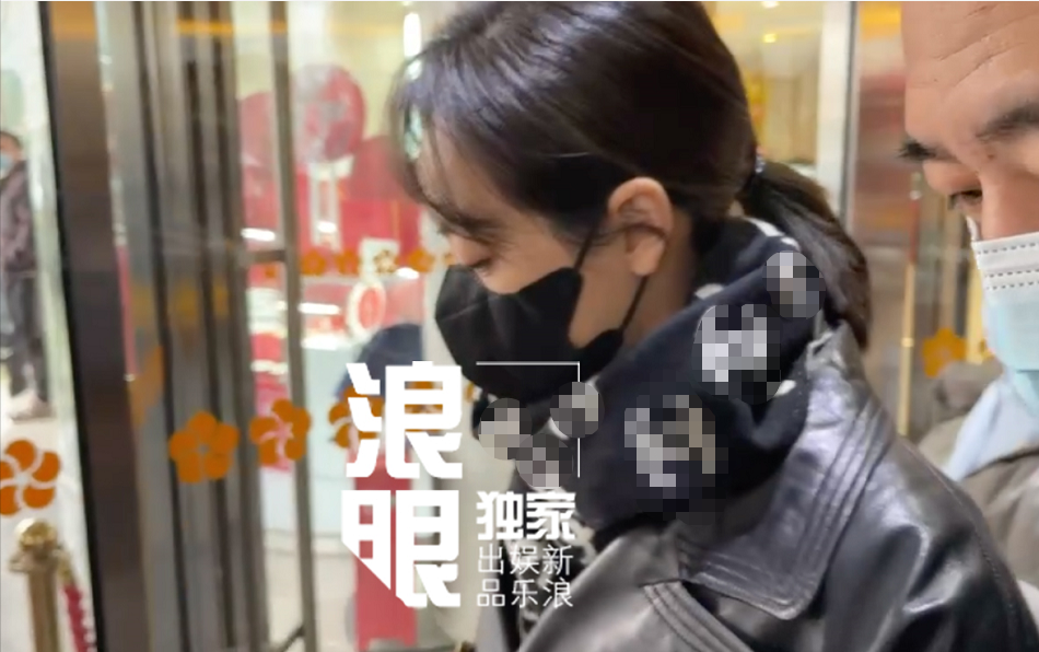 组图：2022央视春晚第一次联排 李宇春王源朱一龙等寒风中现身_21