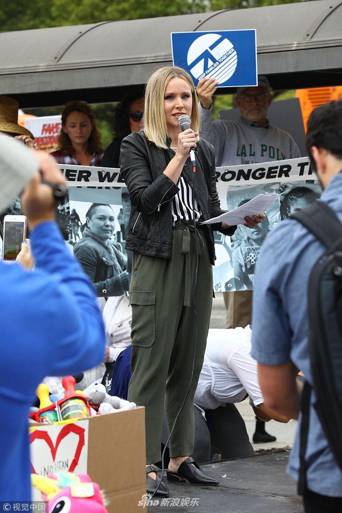 组图:里斯汀·贝尔对特朗普零容忍移民政策发