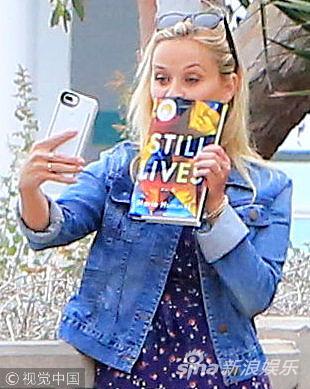 疯狂猜图穿裙子的人_疯狂猜图 穿黑色衣服的人物名字(3)