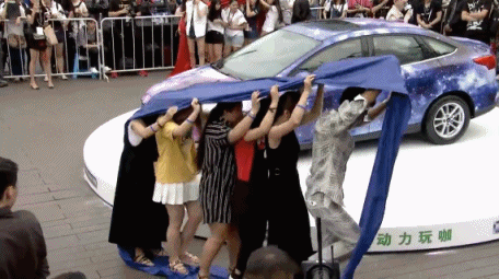 动图:笑cry!袁成杰丁子玲带粉丝玩