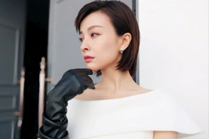 吴昕秀肩颈曲线大眼无辜似邻家女孩