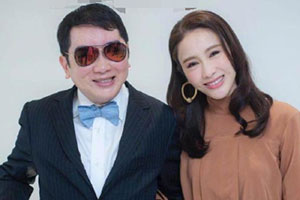 黎姿罕见晒与弟弟合影笑容灿烂