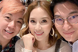 徐子淇与李家诚自拍秀恩爱