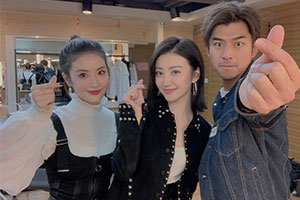 景甜晒与陈柏霖赖雨濛合照三人默契自拍