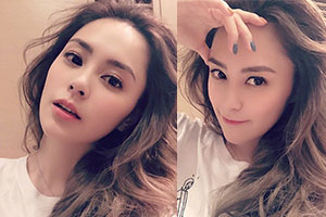 阿娇一头大波浪睫毛卷翘风情万种