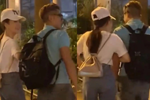 郭富城方媛深夜手牵手轧马路甜蜜非常